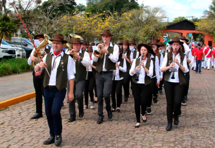 Celebrando o bicentenário da Imigração Alemã em Timbó