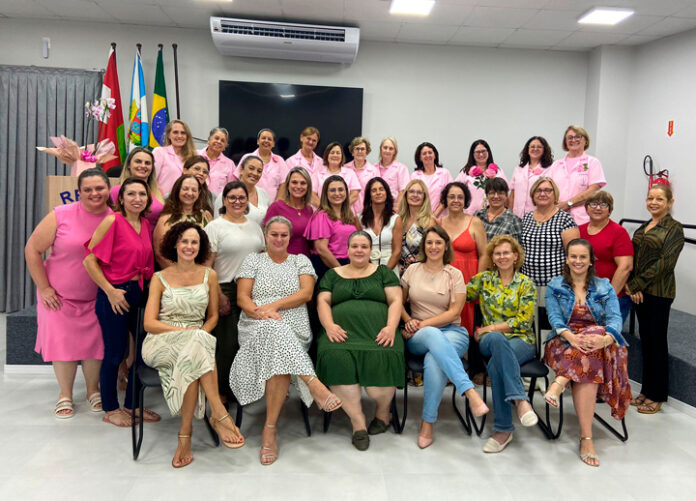 Núcleo da Mulher Empresária conhece trabalho da RFCC