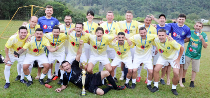 Decisão-nos-pênaltis-movimenta-final-do-campeonato