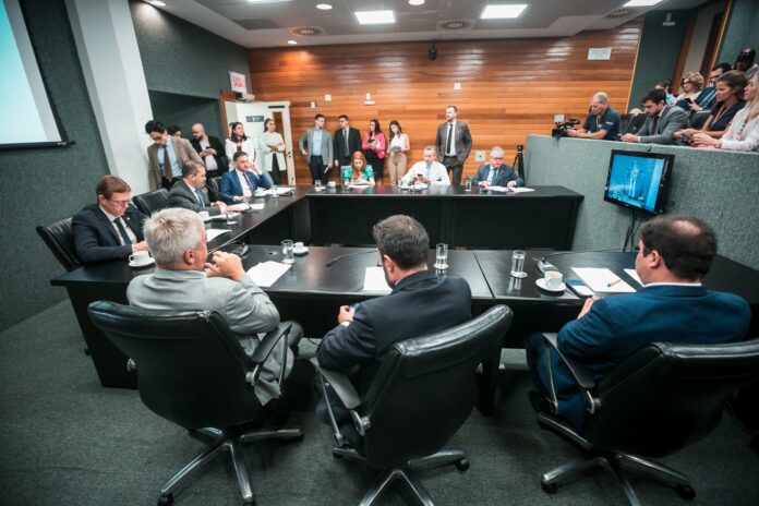 CCJ aprova mais três projetos elaborados pelo comitê