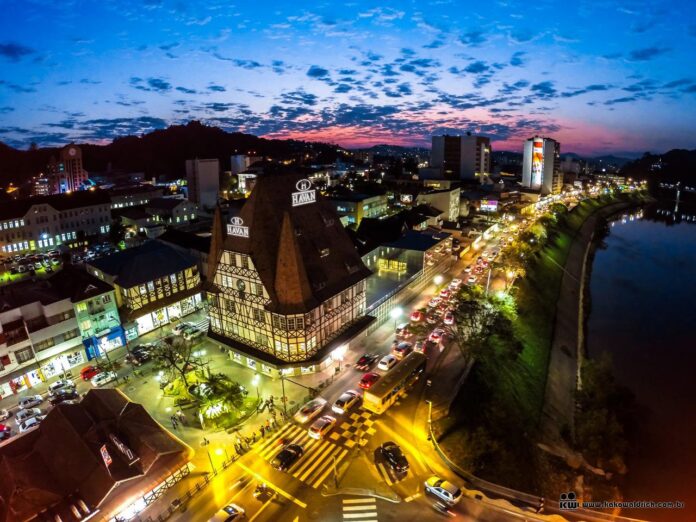Fotógrafo de Blumenau celebra 30 anos de carreira com lançamento de Livro Fotográfico