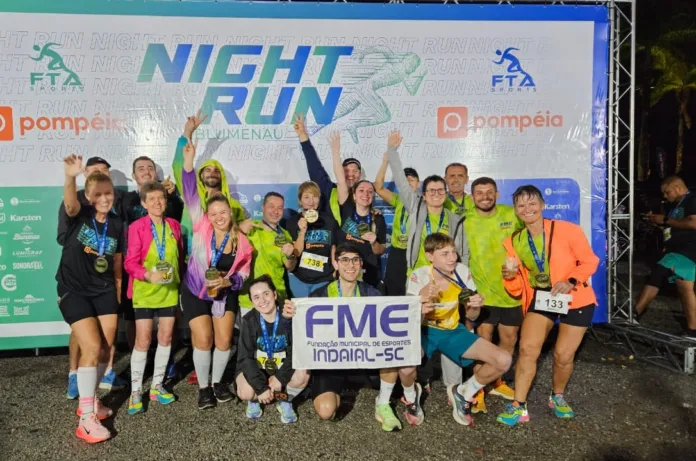 Atletas de Indaial brilham na Night Run Blumenau: um show de performance e superação