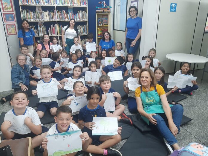 Contação de Histórias em Timbó: Biblioteca Pública estimula a leitura e imaginação nas escolas
