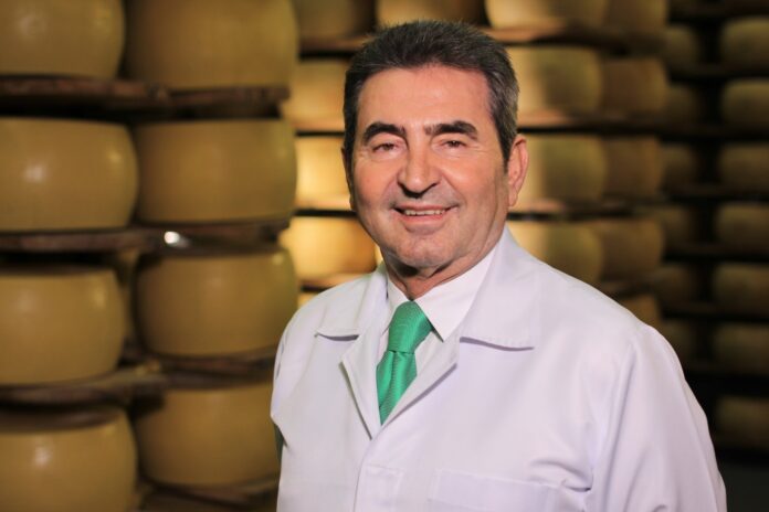Descubra os segredos do sucesso empresarial no Café da Manhã com Acari Menestrina