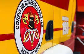 Grave acidente em Timbó: colisão entre motocicleta e caminhão resulta em óbito