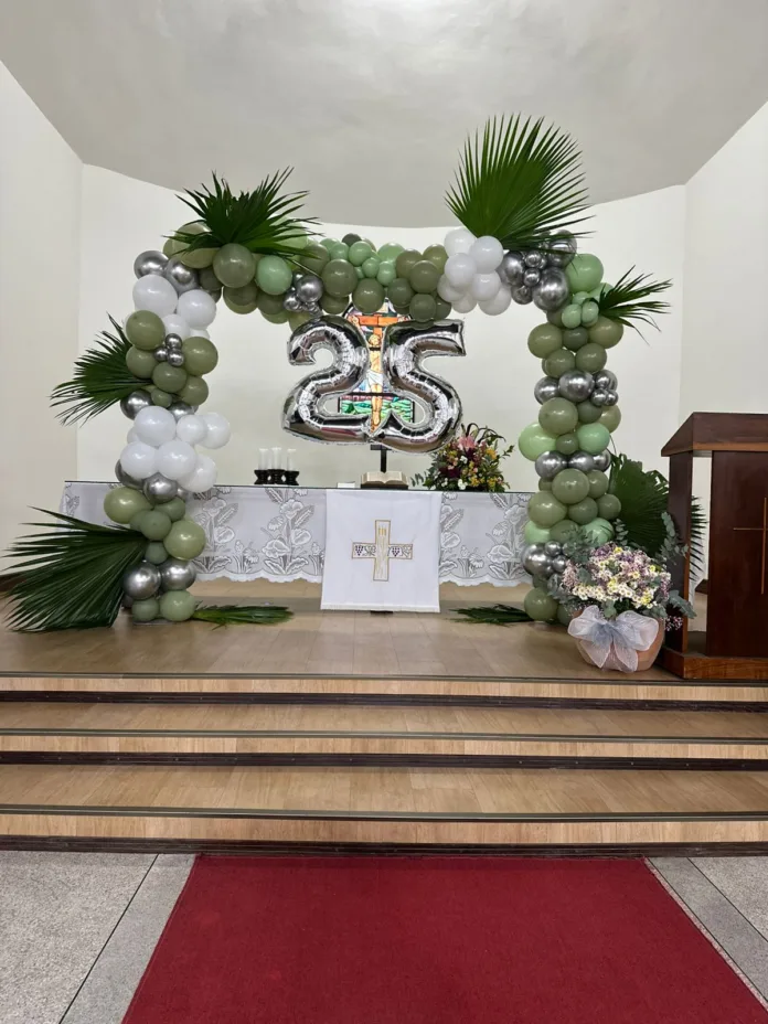 Comunidade Evangélica Unidos em Cristo celebra 25 anos de história, fé e união