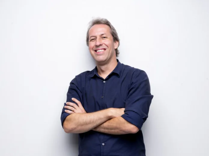 De quem é o quê? Inteligência artificial, publicidade e os novos dilemas da autoria, por Carlos Rocha dos Santos