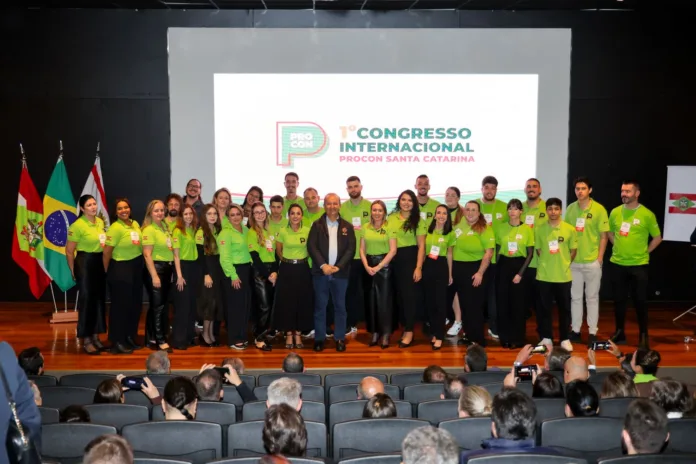 Com a presença do governador Jorginho Mello, Procon SC funda colegiado nacional dos Procons e firma termos de cooperação
