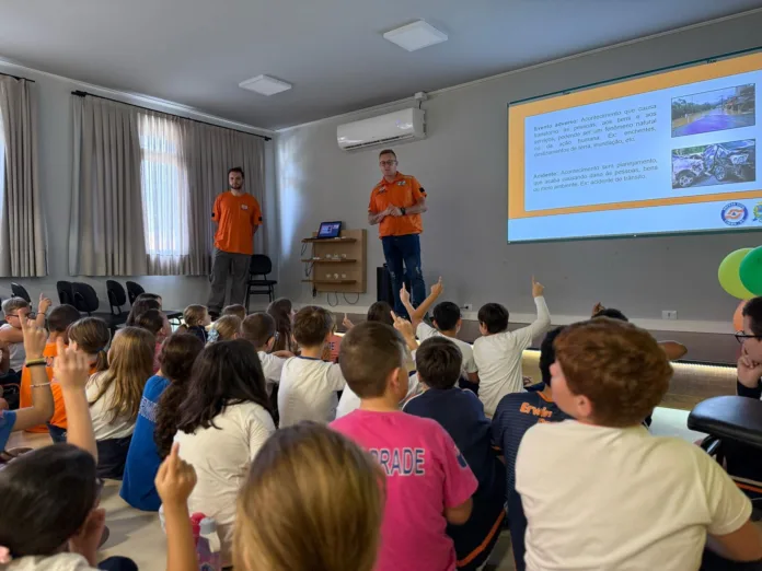 Escola em Timbó forma crianças como Agentes de Prevenção