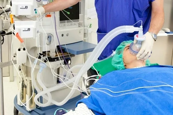 Justiça reconhece prescrição punitiva para réus no caso da compra dos respiradores