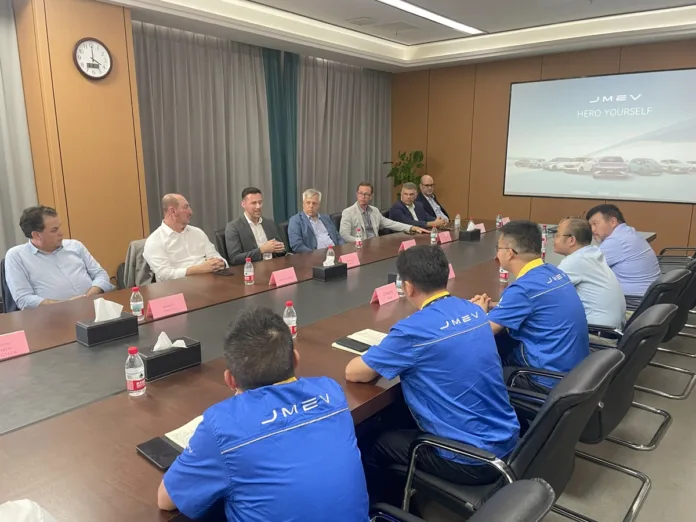 fotonoticia_MissaoChina1606 Comitiva da Alesc discute instalação de fábrica de carros elétricos em SC