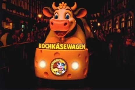 Oktoberfest Blumenau define novo carro alegórico para os desfiles oficiais de 2025