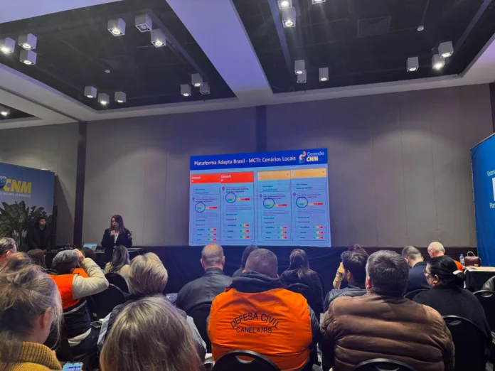 Defesa Civil de Timbó participa de importante capacitação nacional