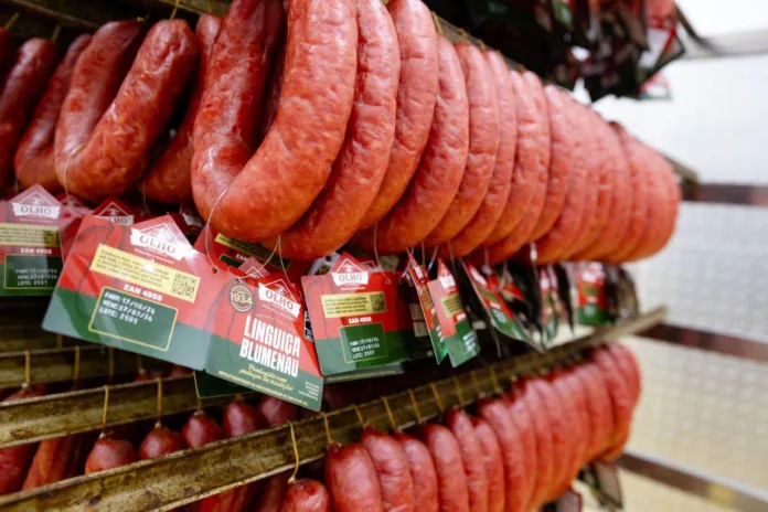 Casa da Linguiça Blumenau: tradição e sabor na Oktoberfest 2025