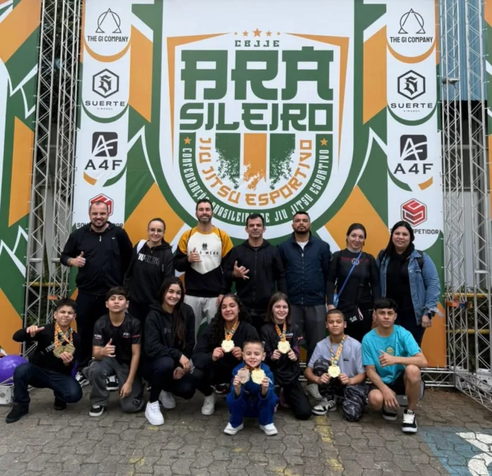 Atletas de Indaial brilham no Brasileiro Kids de Jiu-Jitsu Esportivo