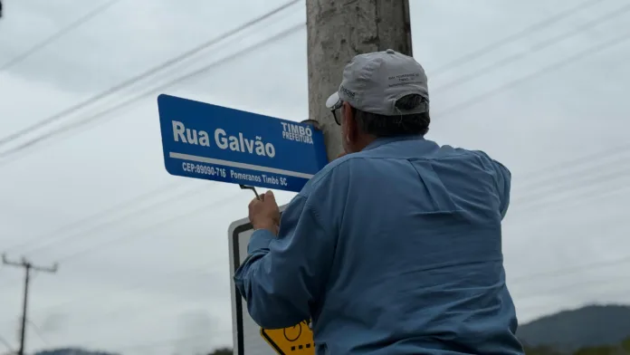 Timbó moderniza identificação de ruas com novos CEPs