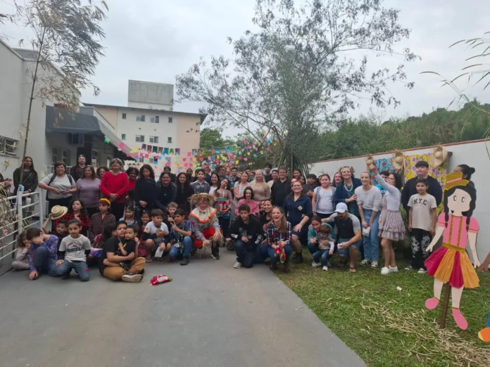 Arraial do CRAS de Timbó: celebrando vínculos comunitários