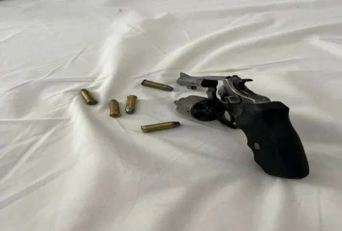 Homem é detido em Timbó por ameaça e porte ilegal de arma de fogo