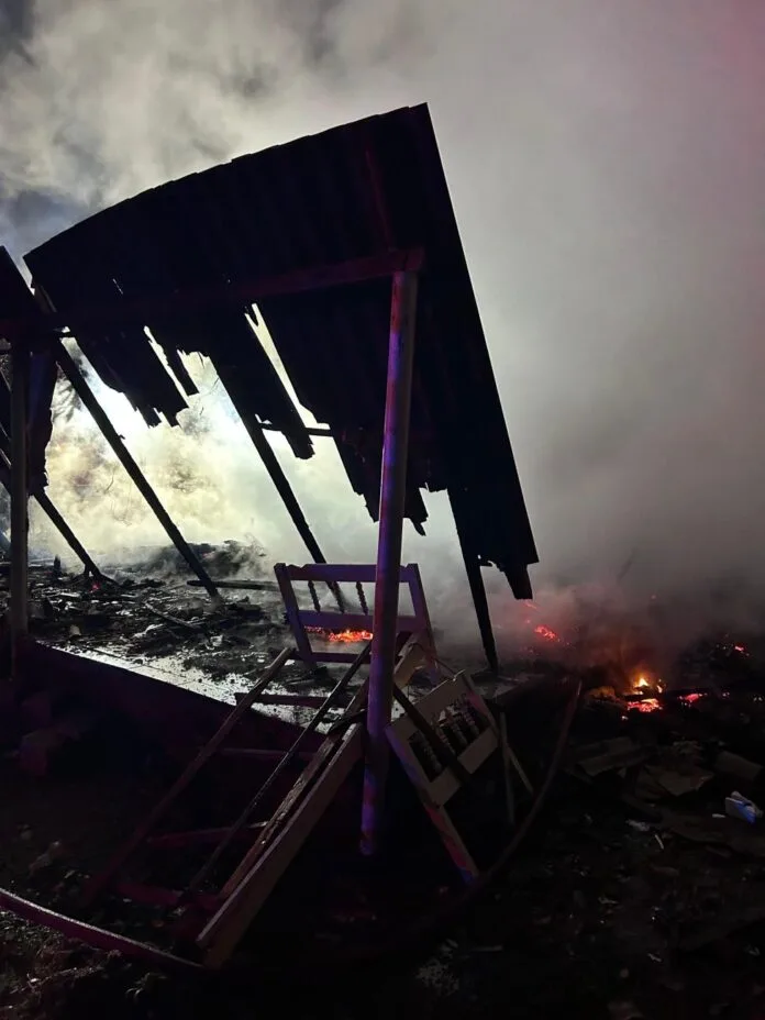 Cadeirante morre carbonizada em incêndio que destruiu casa em Santa Catarina