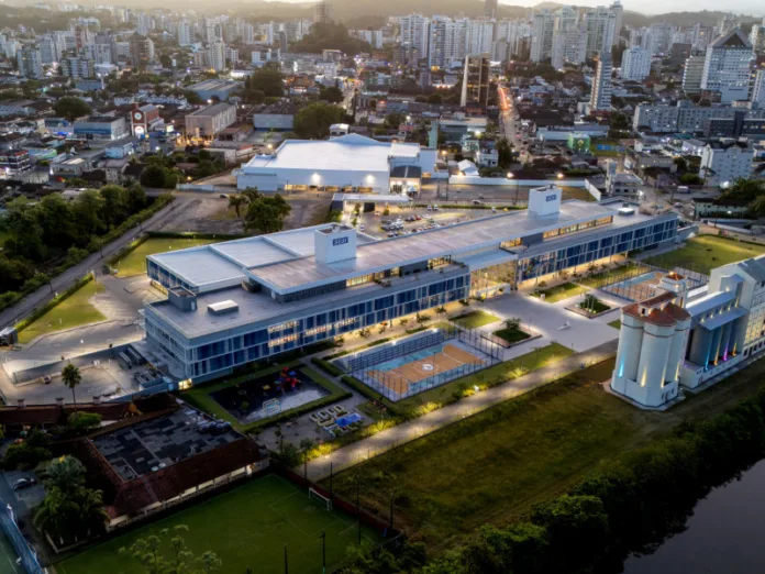 Investimento de R$ 1,5 bilhão marca gestão 2018-2025 da FIESC