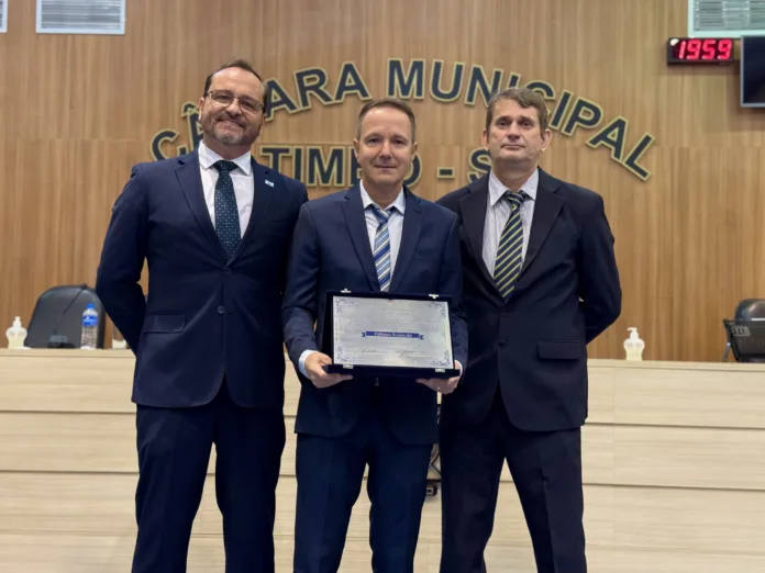 Fabiano Busnardo é homenageado com título de cidadão honorário timboense