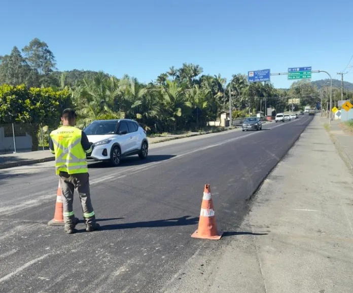 Governo de SC revitaliza SC-421, entre Blumenau e Pomerode