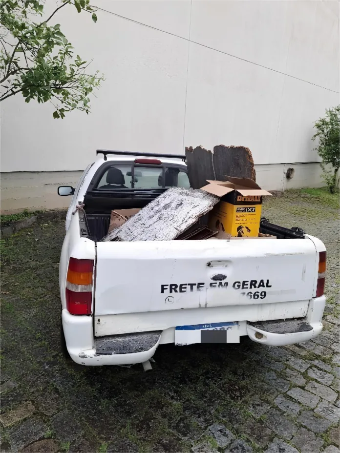 Polícia Militar recupera veículo furtado e prende suspeito em Blumenau