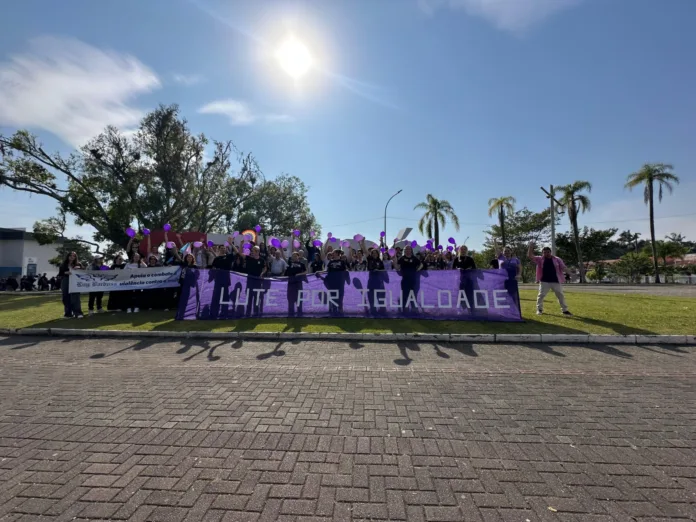 Sarau de Gênero e Contemporaneidade aborda a violência e direitos das mulheres