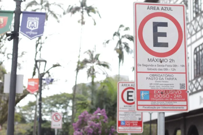 Alterações na Área Azul de Blumenau começam a valer nesta segunda-feira, dia 4