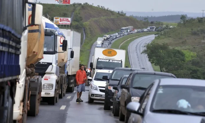 Juíza federal manda governo reativar radares em rodovias federais
