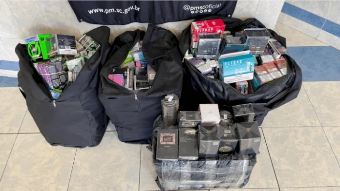 Polícia Militar prende irmãos por contrabando de anabolizantes e cigarros eletrônicos