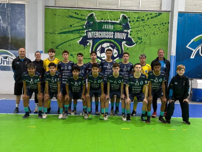 Timbó Futsal Sub-16 entre os quatro melhores na OLESC regional