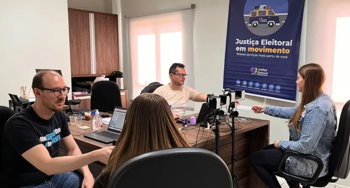 Justiça Eleitoral em Movimento em SC já realizou 7,5 mil atendimentos em 2025