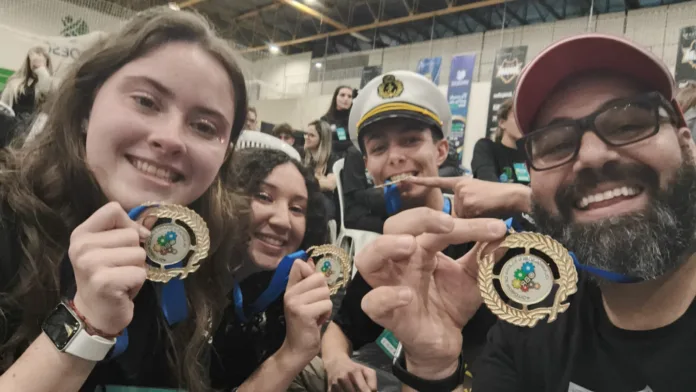 EEB Osvaldo Cruz conquista 1º lugar na Olimpíada Brasileira de Robótica