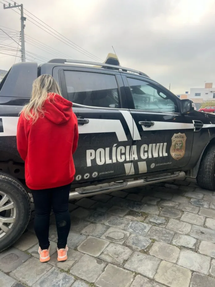 Polícia Civil prende mulher por crimes de estelionato em continuidade delitiva em Navegantes