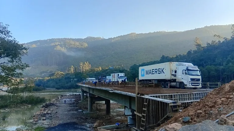 DNIT avança na reabilitação da ponte sobre o Rio Itajaí-Açu II na BR-470/SC