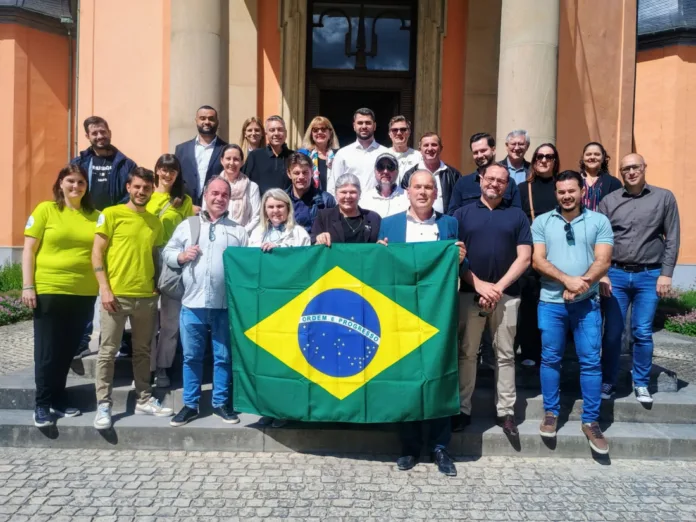 Prefeitos do Vale Europeu buscam inovação e parcerias em missão pela Itália e Alemanha