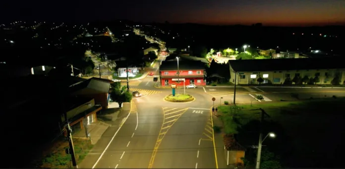 Celesc vai investir R$ 15 milhões em projetos de eficiência energética e realiza Workshop da Chamada Pública 2025 na próxima terça-feira, dia 4 Celesc vai investir R$ 15 milhões em projetos de eficiência energética e realiza Workshop da Chamada Pública 2025 na próxima terça-feira, dia 4