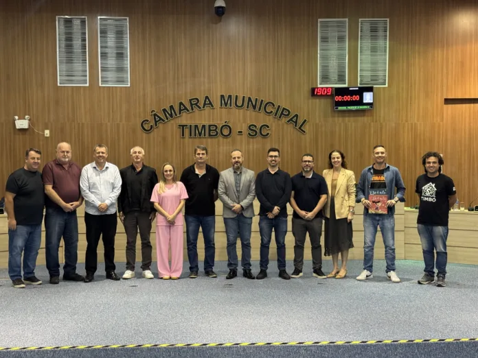 PPP de Iluminação Pública em Timbó é tema de esclarecimentos na Câmara PPP de Iluminação Pública em Timbó é tema de esclarecimentos na Câmara