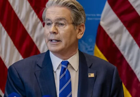 Tesouro dos Estados Unidos Explica tarifa de 50% contra o Brasil graves preocupações com o Estado de Direito, censura e violações de direitos humanos