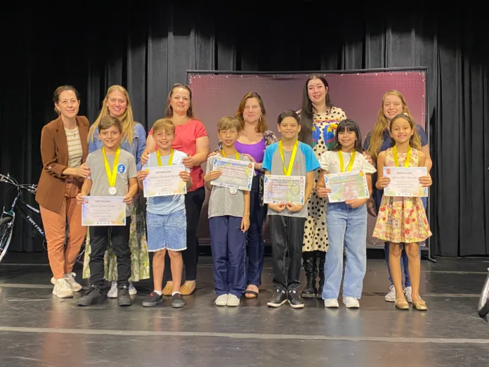 Alunos de Indaial são premiados nos concursos do Cimvi