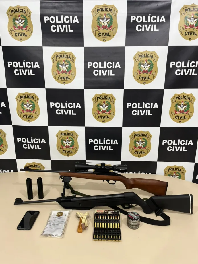 Polícia Civil prende em flagrante CAC por matar gato e possuir silenciadores de uso restrito