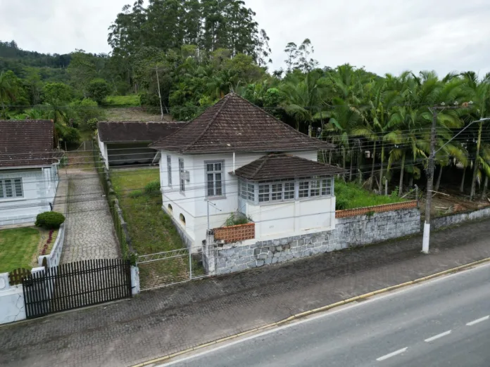 Prefeitura de Rodeio adquire imóvel da CELESC para novos projetos urbanos Prefeitura de Rodeio adquire imóvel da CELESC para novos projetos urbanos