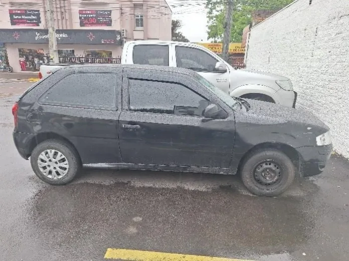 Polícia Militar recupera veículo furtado Polícia Militar recupera veículo furtado