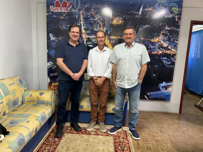 Da Câmara ao Executivo: o olhar de quem vive a cidade por dentro Da Câmara ao Executivo: o olhar de quem vive a cidade por dentro