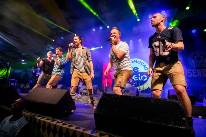 voXXclub chega a Blumenau para agitar últimos dias da 40ª Oktoberfest