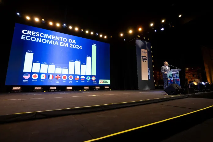 Governador Jorginho Mello apresenta avanços da economia catarinense durante prêmio Acats 2025