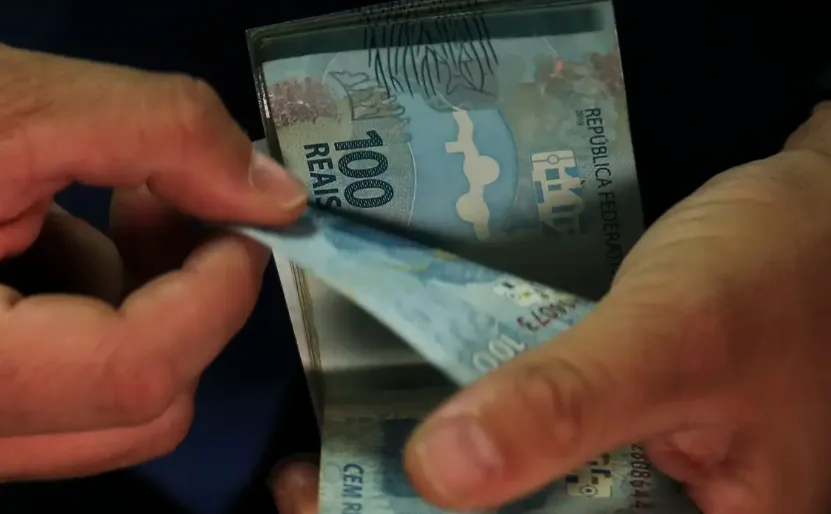 Como investir com segurança com a Selic em 15%, segundo especialista