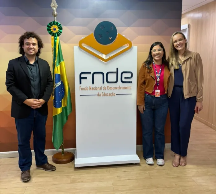 Vereador busca recursos em Brasília para construção de novos educandários