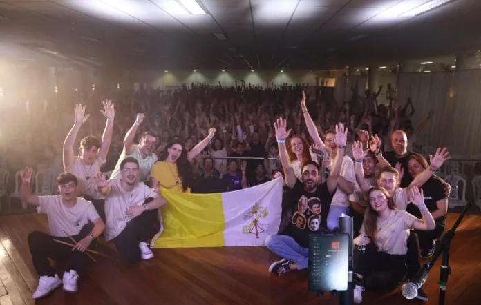 AVIVA-TE reúne mais de 500 jovens em Timbó e fortalece a fé da juventude católica